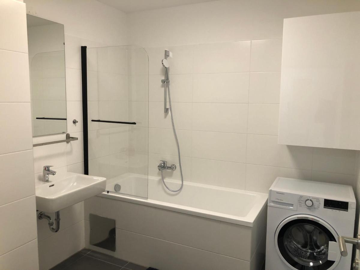 Neubau Wohnung Stadlau Vienna Esterno foto